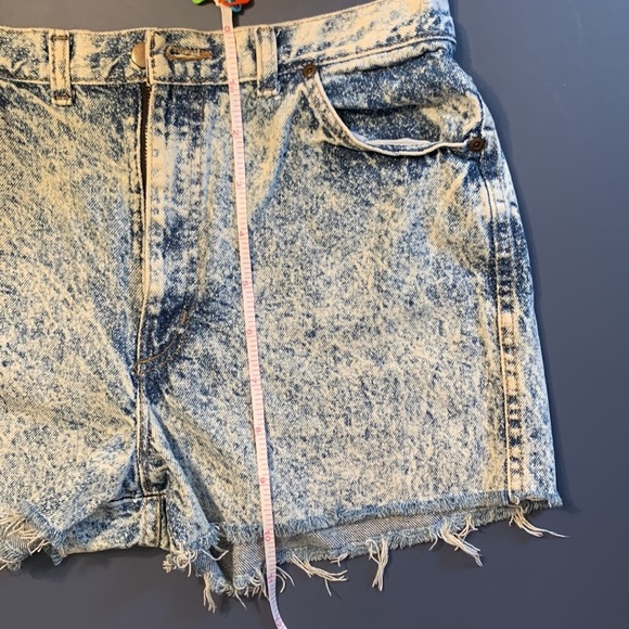 Cut Off denim shorts, size 14 - Picture 4 of 4